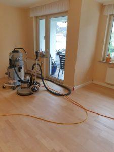 Feinschliff für Bucheparkett – Professionelle Schleiftechnik für edle Böden.