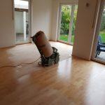 „Fertigparkett aus hochwertigem Holz – professionell verlegt und versiegelt für langlebige Qualität.“